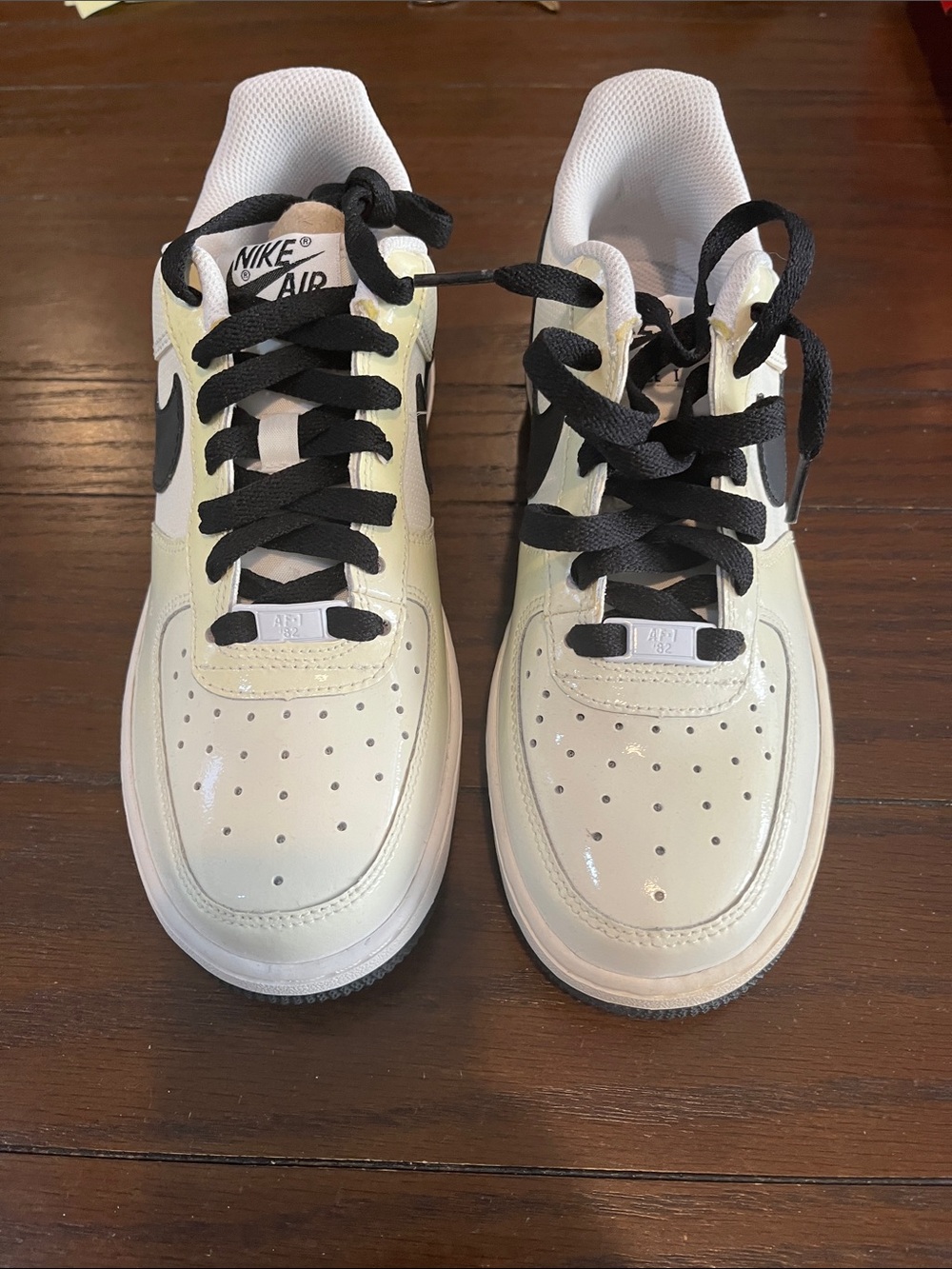 Nike Kids Sneakers in White and Black Accents